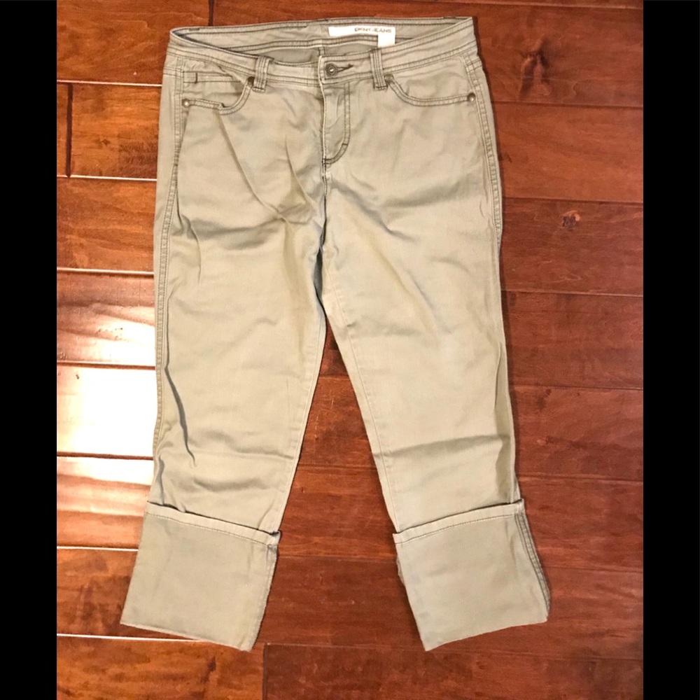 DKNY Folded Up Jeans. Olive Green, Size 8.